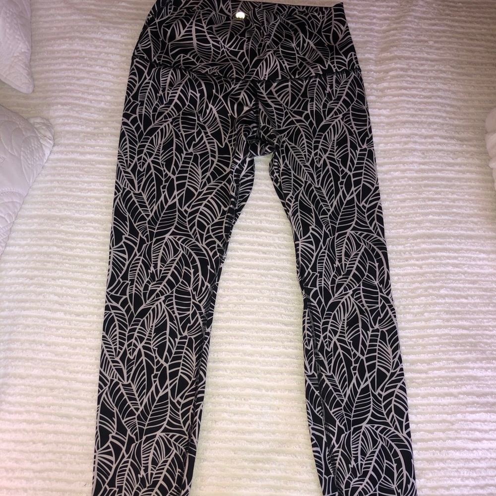 Lululemon size 8 full length legging, high waist